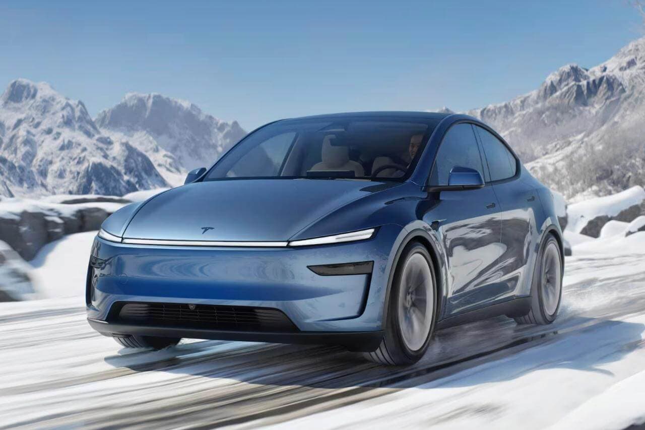 Tesla Model Y 2025